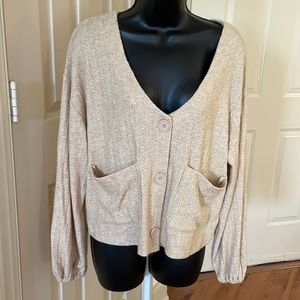 ‼️ Forever 21’s Knit Top / Cardigan ‼️